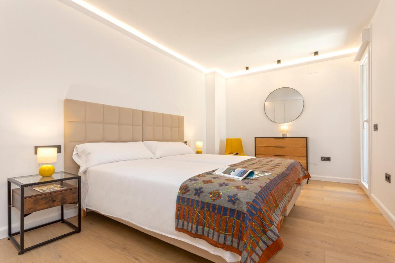 Malagueta Luz By Renthas Apartment Malaga Luaran gambar